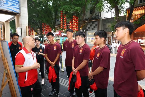 再次感谢大家，祝大家开心。